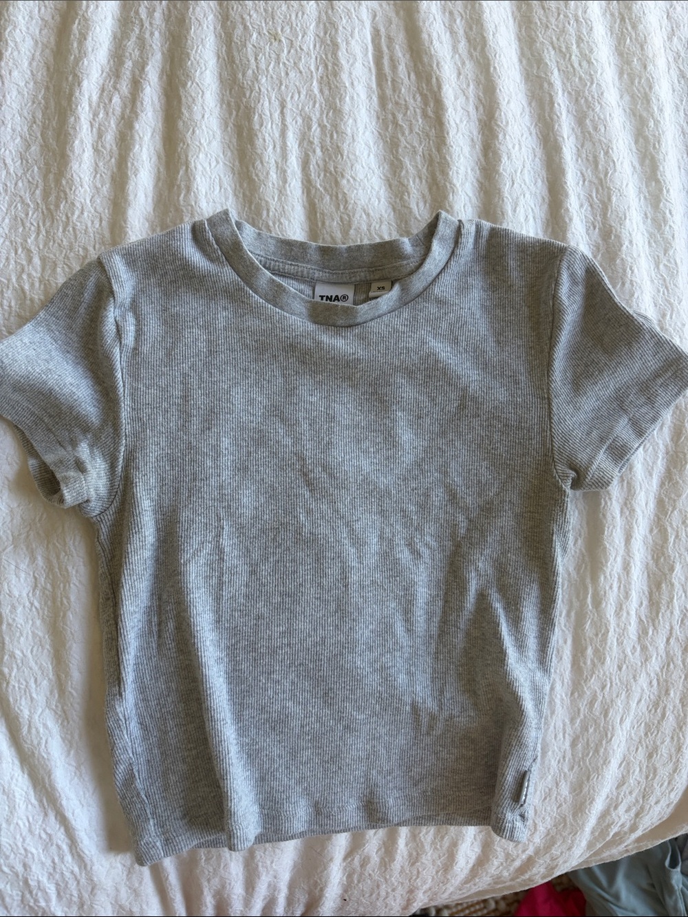 TNA' Short Sleeve Ribbed Tee - Gray